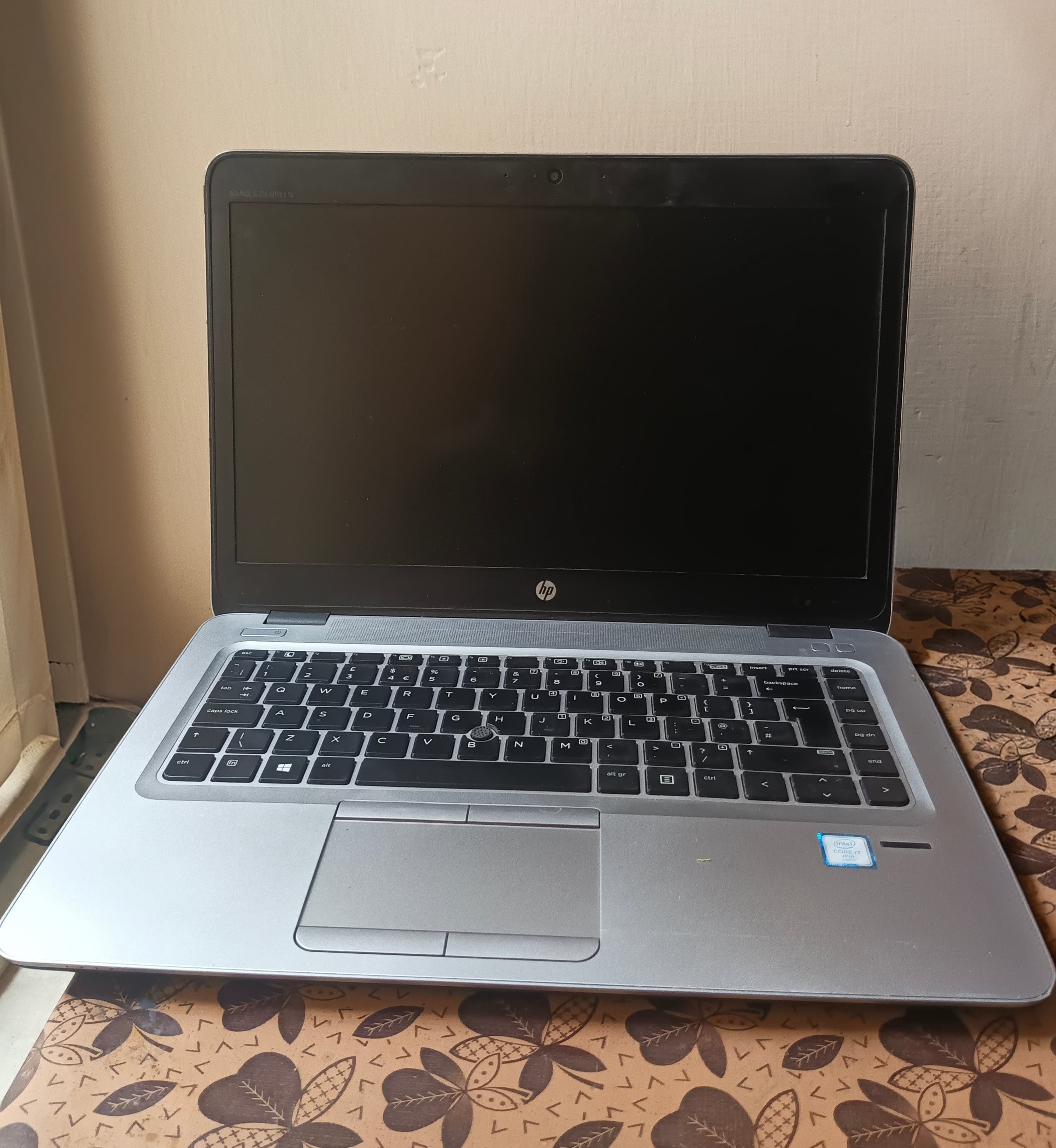 Laptop for Sale – HP EliteBook 840 G3, Working Fine Except Screen Issue