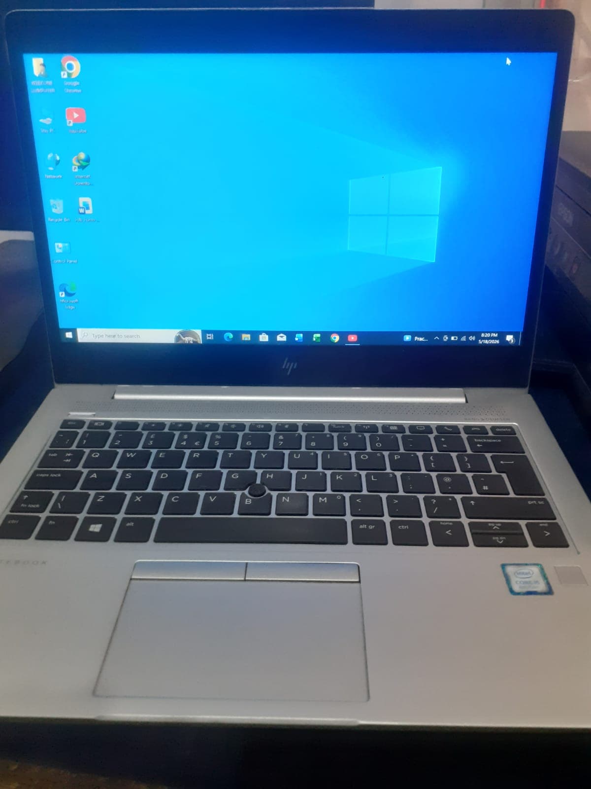 Hp laptop forsale 8gen cori5 8gb 256 ssd hard drive