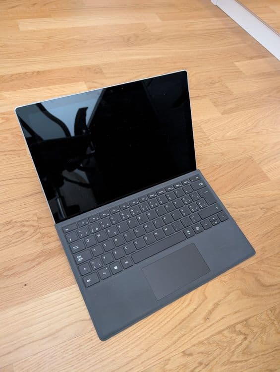 Surface pro 5
