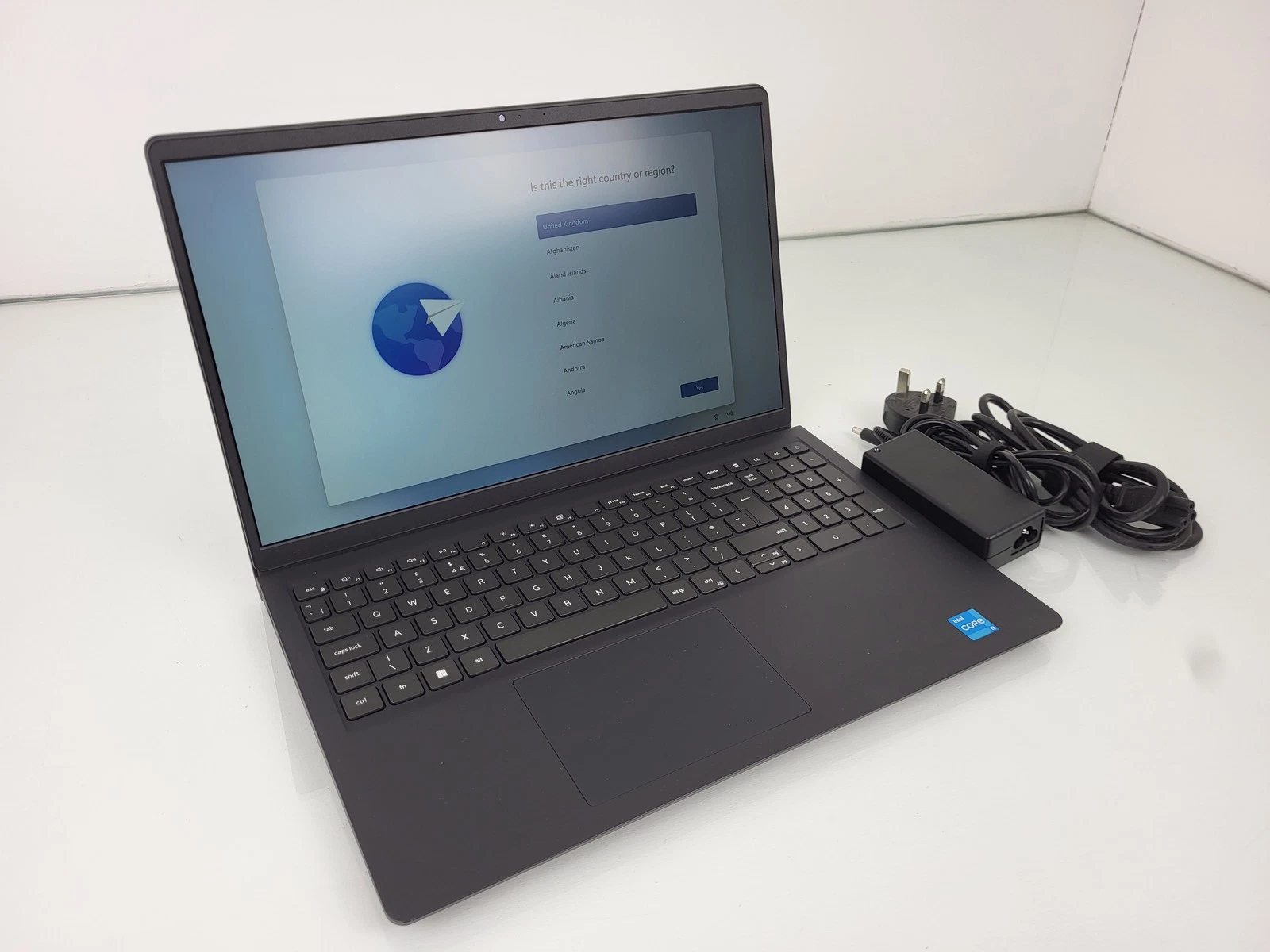 Dell Vostro 3520 – Core i5 12th Gen | 16GB RAM | 512GB SSD | Integrated Graphics | 15.6” Display